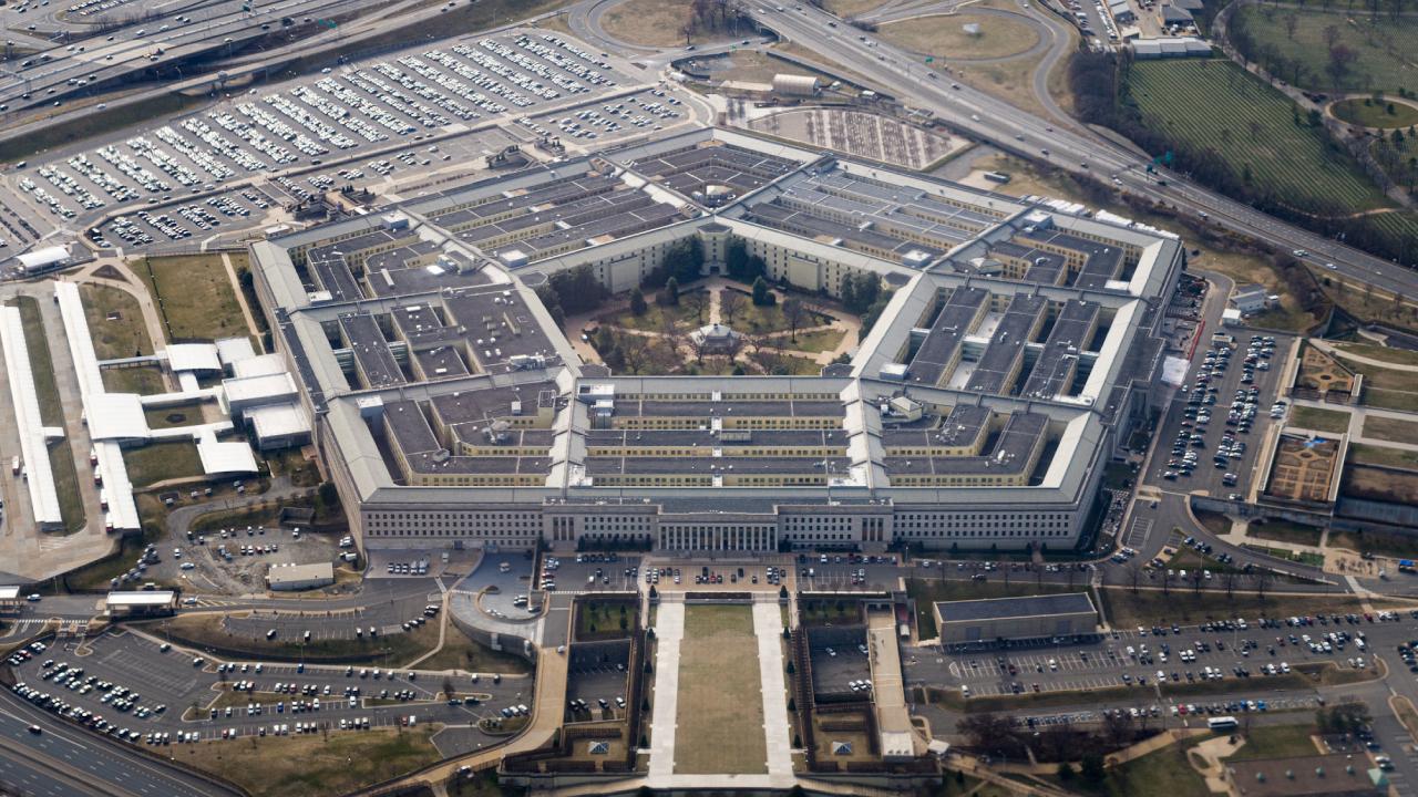 ABD’de Pentagon, sivil çalışanların yüzde 5 ila 8’ini işten çıkarmayı planlıyor