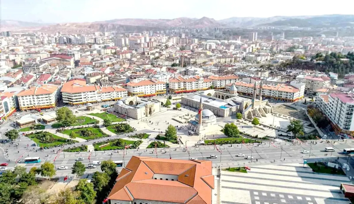 Sivas’ta Yaşlı Nüfus Artıyor